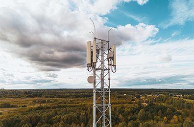 Low-Band Dual-Band Capacity Enhancement